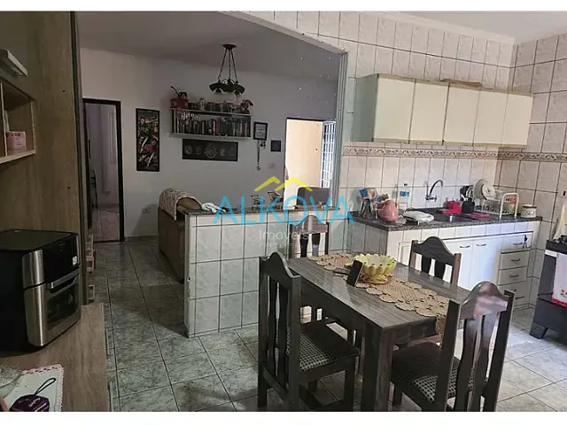 Casa com 125m² 2 quartos e 2 banheiros, à venda, no bairro Jardim Del Rey em São José dos Campos