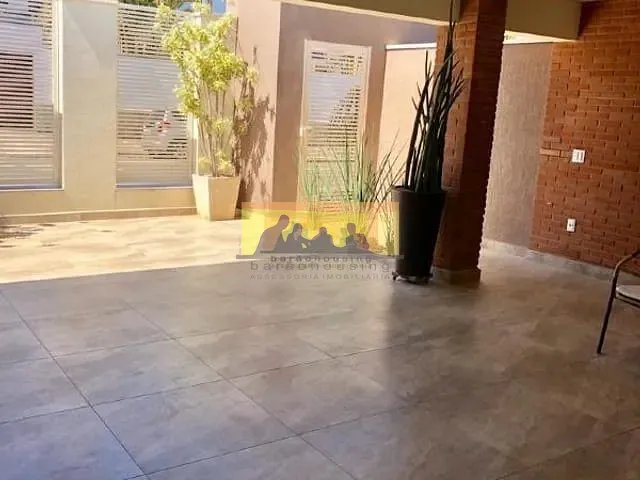 Casa com 900m² 4 quartos e 4 banheiros, à venda, no bairro Cidade Universitária em Campinas