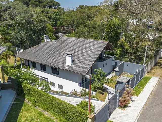 Casa 5 quartos e 2 banheiros, à venda, no bairro Cidade Industrial em Curitiba