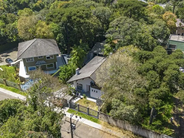 Casa 5 quartos e 2 banheiros, à venda, no bairro Cidade Industrial em Curitiba