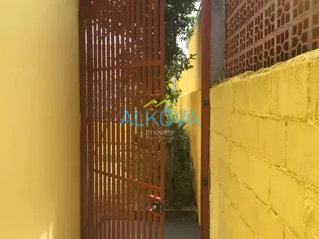 Casa com 300m² 3 quartos e 2 banheiros, à venda, no bairro Cidade Morumbi em São José dos Campos