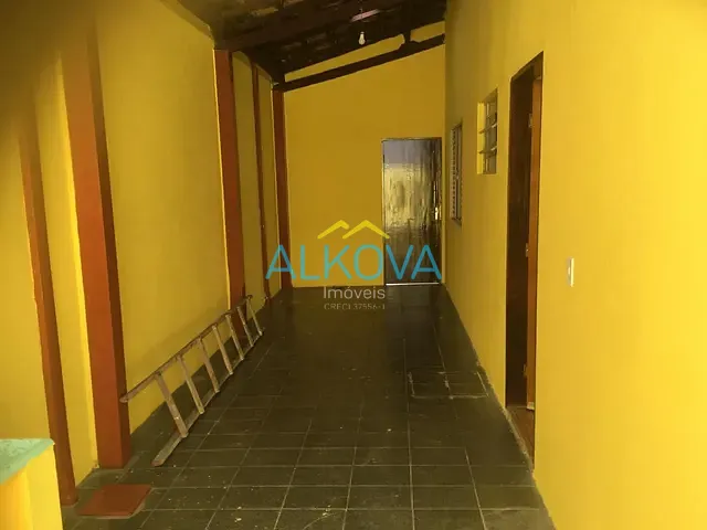 Casa com 300m² 3 quartos e 2 banheiros, à venda, no bairro Cidade Morumbi em São José dos Campos