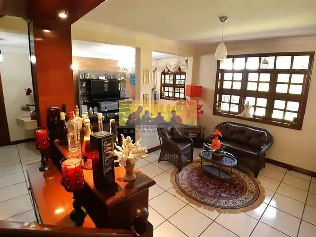 Casa com 450m² 4 quartos e 4 banheiros, para alugar, no bairro Cidade Universitária em Campinas