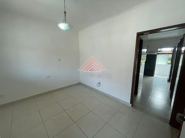 Casa com 175m² 3 quartos e 3 banheiros, à venda, no bairro Jardim Ipê em Mauá