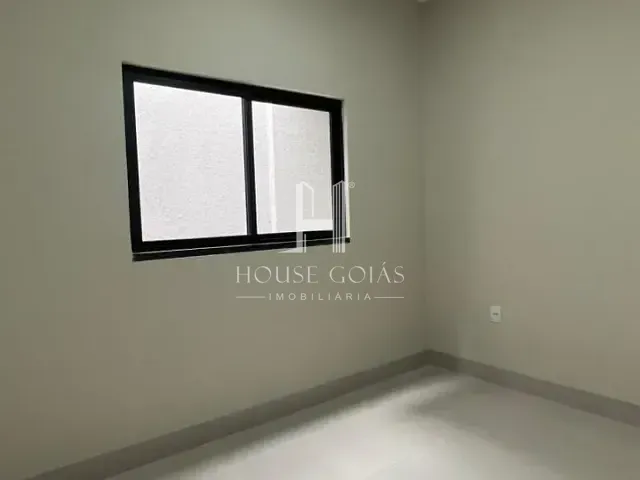 Casa com 135m² 3 quartos e 2 banheiros, à venda, no bairro Residencial São Leopoldo em Goiânia