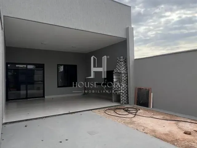 Casa com 135m² 3 quartos e 2 banheiros, à venda, no bairro Residencial São Leopoldo em Goiânia