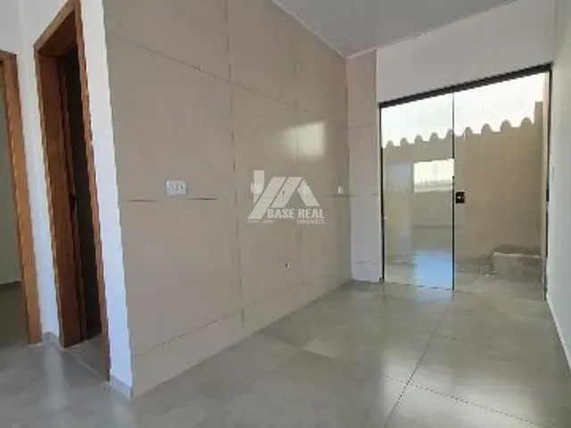 Casa 2 quartos e 1 banheiro, à venda, no bairro Neves em Ponta Grossa
