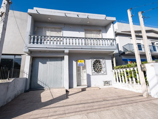 Casa 1 quarto e 2 banheiros, para alugar, no bairro Areal em Pelotas