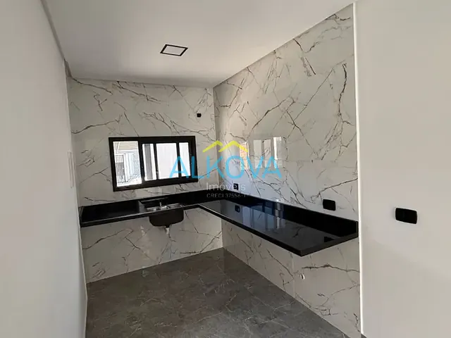 Casa com 125m² 3 quartos e 2 banheiros, à venda, no bairro Vila das Flores em São José dos Campos