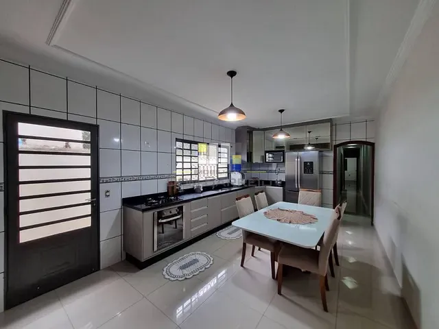 Casa com 185m² 3 quartos e 1 banheiro, à venda, no bairro Parque Residencial Virgílio Basso em Sumaré