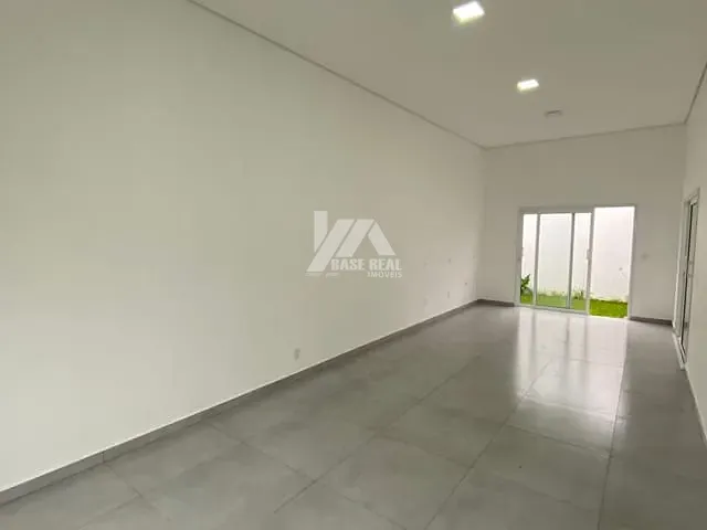 Casa com 208m² 3 quartos e 2 banheiros, à venda, no bairro Dos Estados em Guarapuava