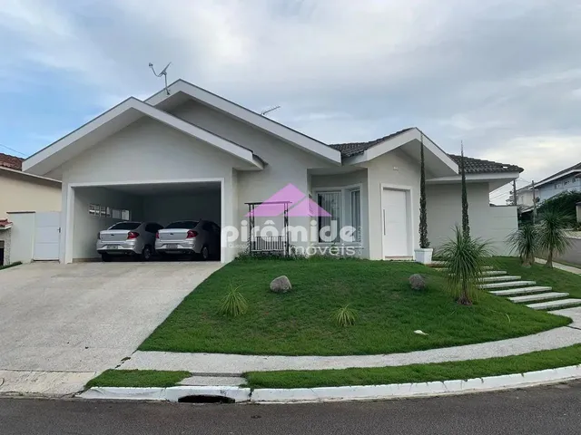 Casa com 560m² 4 quartos e 4 banheiros, à venda, no bairro Residencial Santa Helena em Caçapava