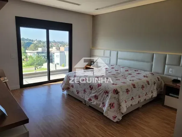 Casa com 560m² 3 quartos e 4 banheiros, à venda, no bairro Jardim Do Golf I em Jandira