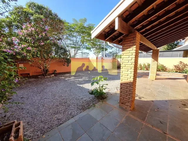 Casa com 300m² 4 quartos e 4 banheiros, para alugar, no bairro Cidade Universitária em Campinas