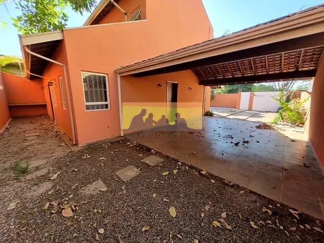Casa com 300m² 4 quartos e 4 banheiros, para alugar, no bairro Cidade Universitária em Campinas