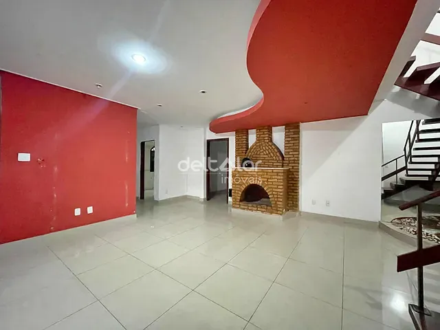 Casa com 404m² 5 quartos e 3 banheiros, para alugar, no bairro Santa Amélia em Belo Horizonte