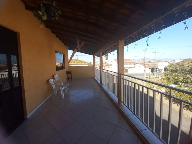 Casa com 250m² 7 quartos e 2 banheiros, à venda, no bairro Residencial Mombaça I em Pindamonhangaba