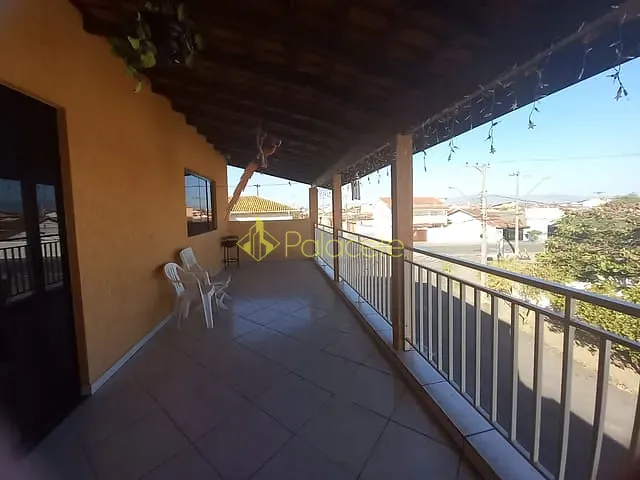 Casa com 250m² 7 quartos e 2 banheiros, à venda, no bairro Residencial Mombaça I em Pindamonhangaba