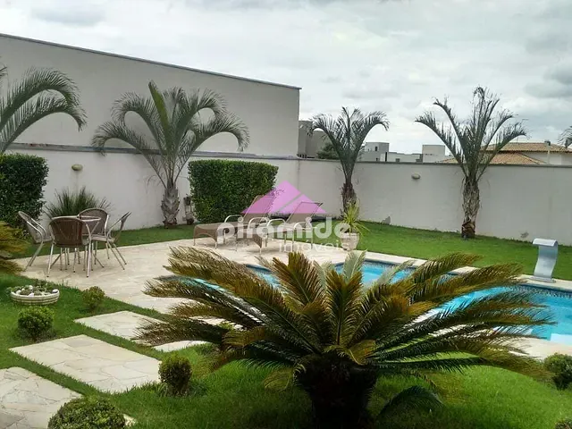 Casa com 700m² 4 quartos e 6 banheiros, à venda, no bairro Urbanova em São José dos Campos