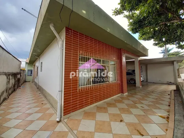 Casa com 315m² 3 quartos e 2 banheiros, à venda, no bairro Jardim Santa Madalena em São José Dos Campos
