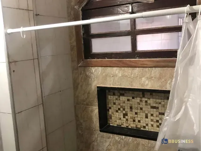 Casa com 160m² 4 quartos e 3 banheiros, à venda, no bairro Parque Santo Antônio em Campos dos Goytacazes
