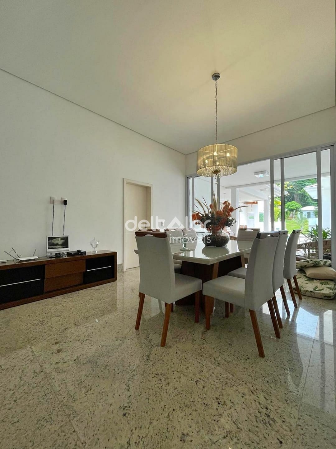 Casa para alugar com 4 quartos, 360m² - Foto 52
