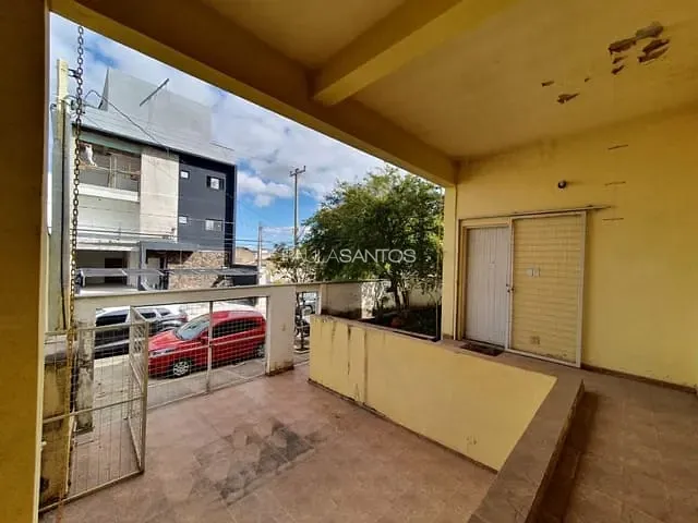 Casa com 300m² 1 quarto e 3 banheiros, à venda, no bairro Vila Leão em Sorocaba
