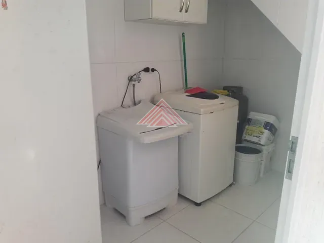 Casa com 165m² 3 quartos e 2 banheiros, à venda, no bairro Vila Lisboa em Mauá