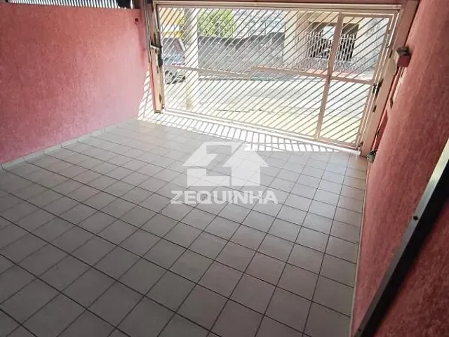 Casa com 125m² 3 quartos e 3 banheiros, à venda, no bairro Umuarama em Osasco