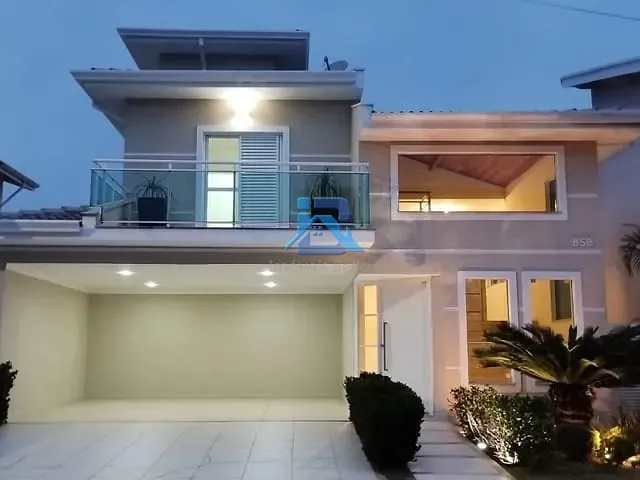 Casa com 300m² 4 quartos e 4 banheiros, à venda, no bairro Residencial Fazenda Serrinha em Itatiba