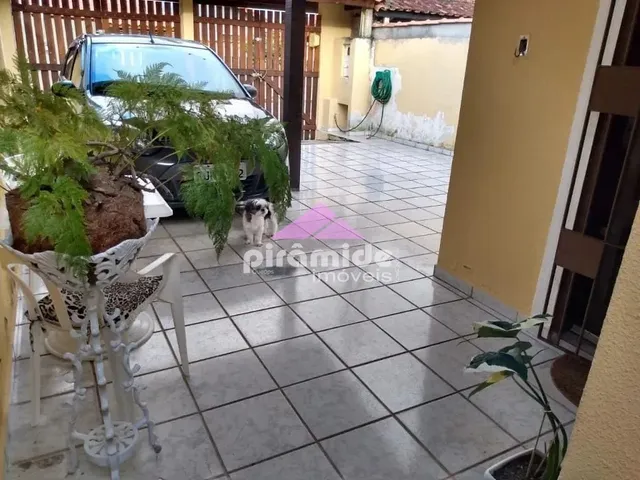Casa com 180m² 2 quartos e 2 banheiros, à venda, no bairro Morro do Algodão em Caraguatatuba