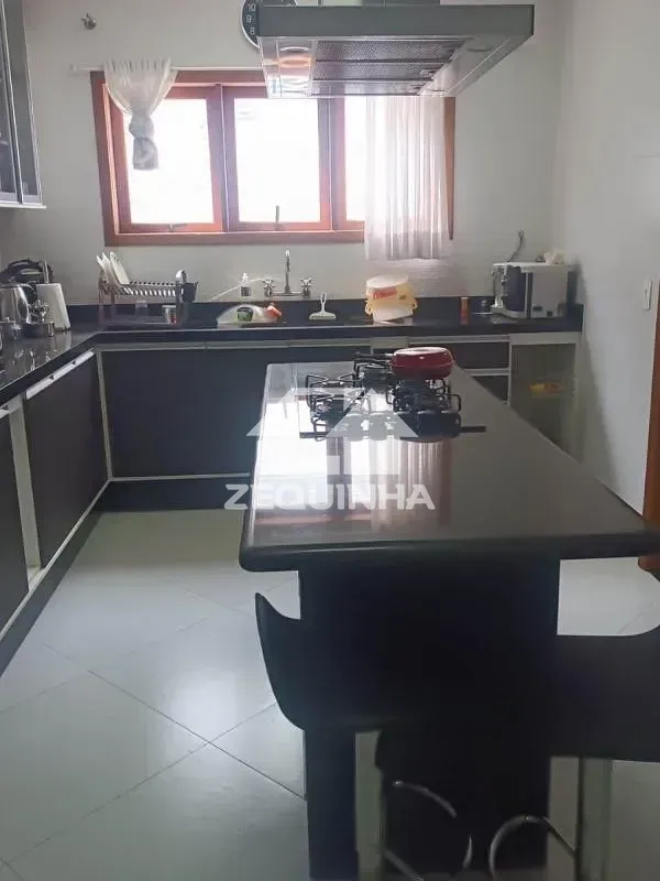 Casa, 4 quartos, 289 m² - Foto 7