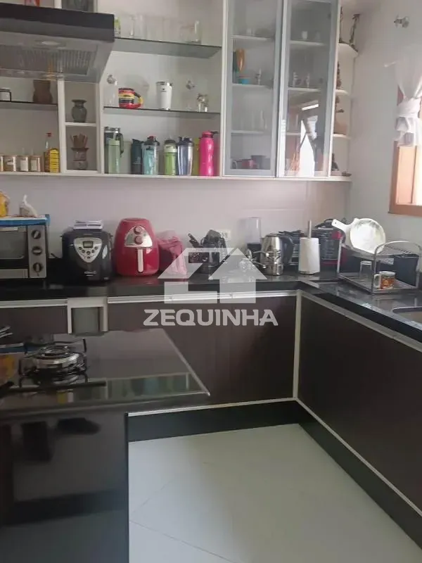 Casa, 4 quartos, 289 m² - Foto 8
