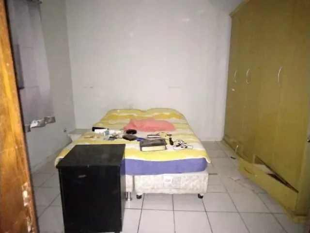 Casa com 360m² 3 quartos e 1 banheiro, para alugar, no bairro Novo Eldorado em Contagem