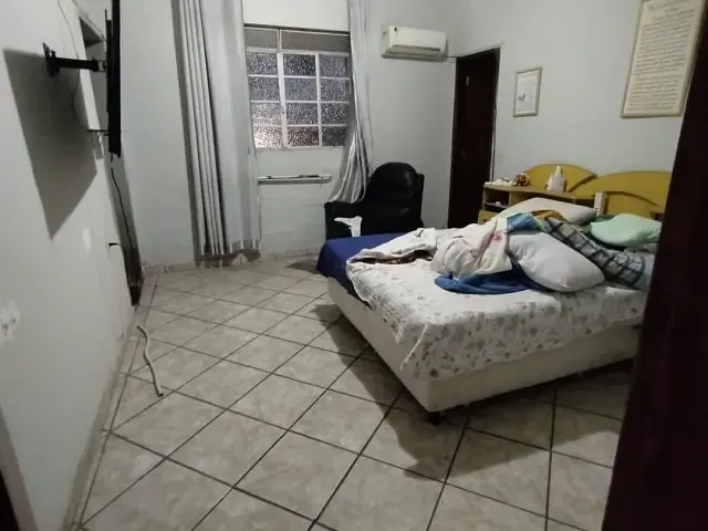 Casa com 360m² 3 quartos e 1 banheiro, para alugar, no bairro Novo Eldorado em Contagem