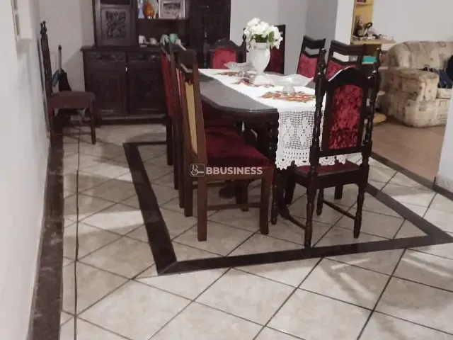 Casa com 360m² 3 quartos e 1 banheiro, para alugar, no bairro Novo Eldorado em Contagem