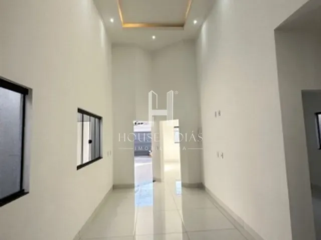 Casa com 245m² 3 quartos e 2 banheiros, à venda, no bairro Vila Alzira em Aparecida de Goiânia