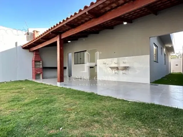 Casa com 245m² 3 quartos e 2 banheiros, à venda, no bairro Vila Alzira em Aparecida de Goiânia