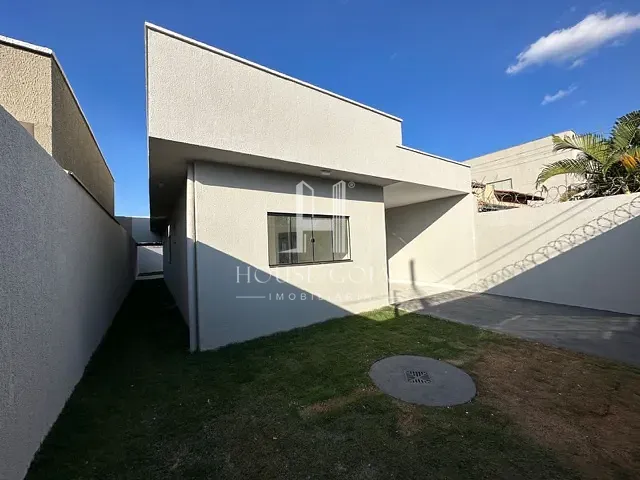Casa com 245m² 3 quartos e 2 banheiros, à venda, no bairro Vila Alzira em Aparecida de Goiânia