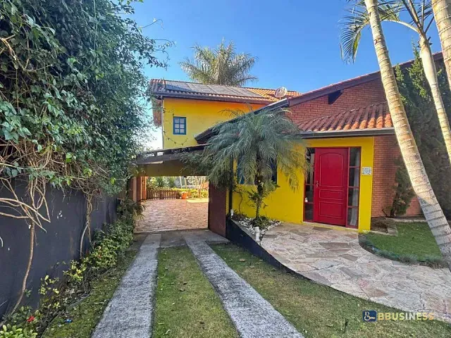Casa com 525m² 3 quartos e 5 banheiros, à venda ou para alugar, no bairro San Diego em Vargem Grande Paulista