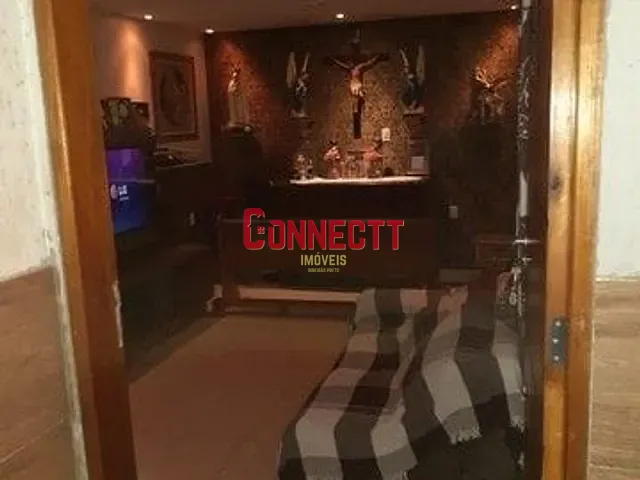 Casa com 210m² 3 quartos e 2 banheiros, à venda, no bairro Jardim Arlindo Laguna em Ribeirão Preto