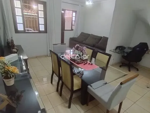 Casa com 117m² 2 quartos e 1 banheiro, à venda, no bairro Santa Branca em Belo Horizonte