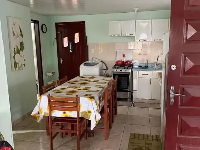 Casa com 330m² 4 quartos e 3 banheiros, à venda, no bairro São Carlos em Pontal Do Paraná