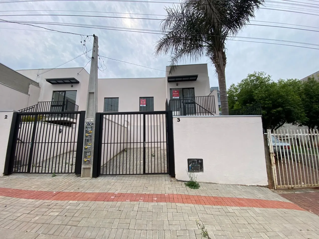 Casa para alugar com 2 dormitórios, 1 banheiro, 1 vaga de garagem e 54m² de área privativa no bairro Paraíso