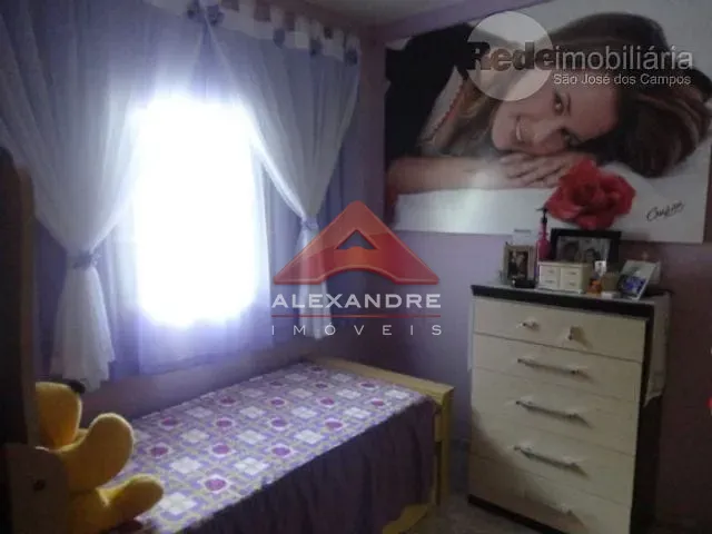 Casa com 166m² 4 quartos e 1 banheiro, à venda, no bairro Jardim Paraíso do Sol em São José dos Campos