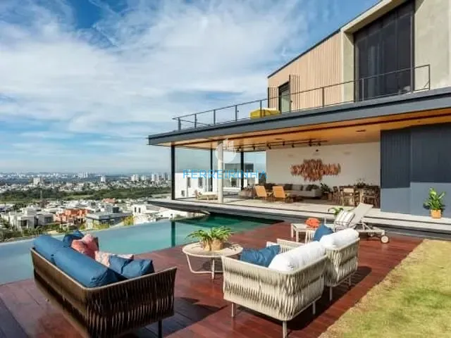 Casa com 870m² 4 quartos e 6 banheiros, à venda ou para alugar, no bairro Condomínio Reserva do Paratehy em São José dos Campos