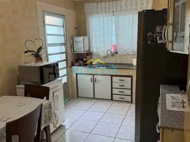 Casa com 150m² 3 quartos e 2 banheiros, à venda, no bairro Conjunto Residencial Trinta e Um de Março em São José dos Campos