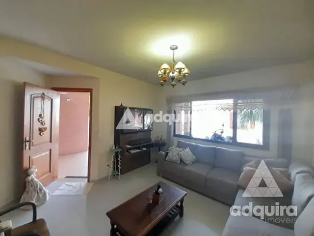 Casa com 170m² 3 quartos e 3 banheiros, à venda, no bairro Jardim Carvalho em Ponta Grossa