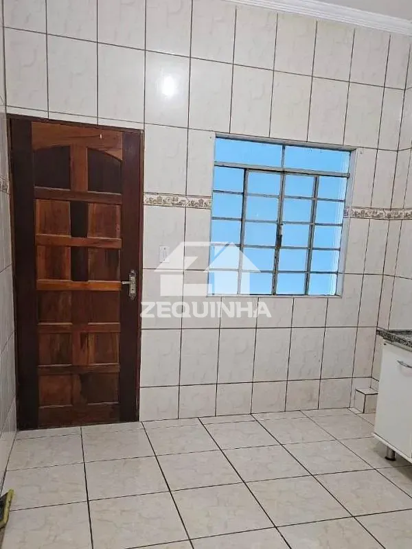 Casa, 4 quartos, 225 m² - Foto 3