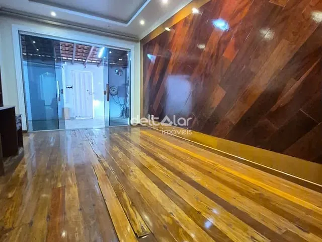 Casa com 333m² 4 quartos e 3 banheiros, à venda, no bairro Rio Branco em Belo Horizonte